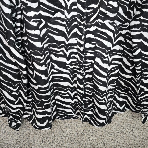 Calvin Klein Top Womens Large Black Animal Print Linen Button‎ Up Blouse Ladies - Picture 5 of 7